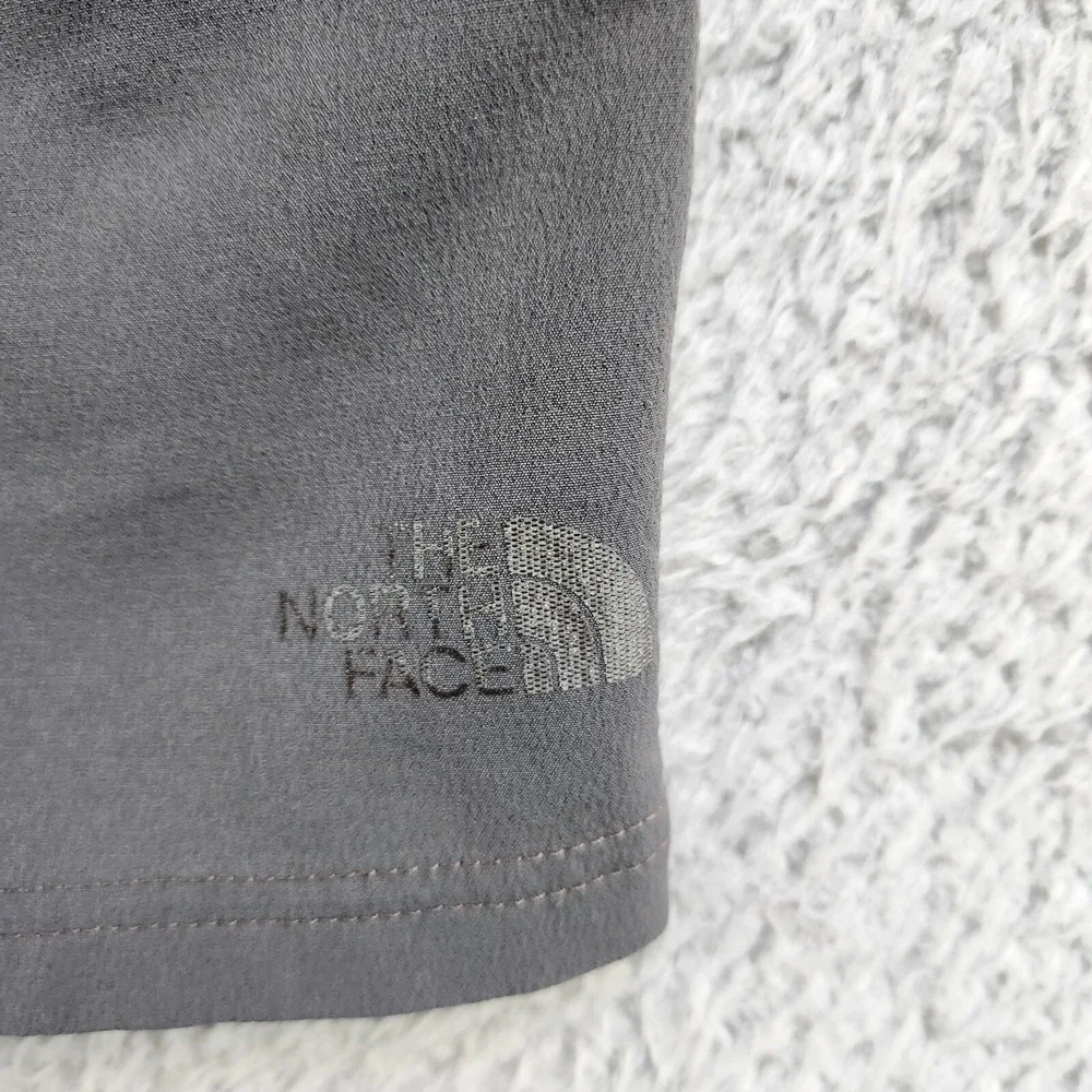 The North Face Shorts Men's Small Gray Nylon Stretch Pockets Mid Rise Drawstring